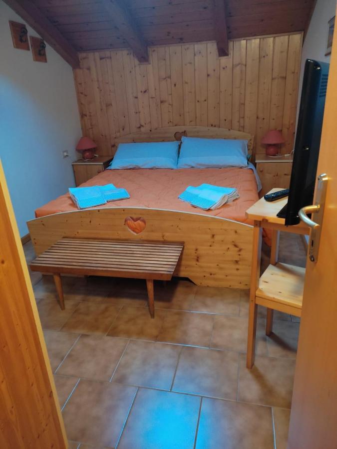 La Casa Di Grace Nella Valle Incantantata Carano  Eksteriør bilde