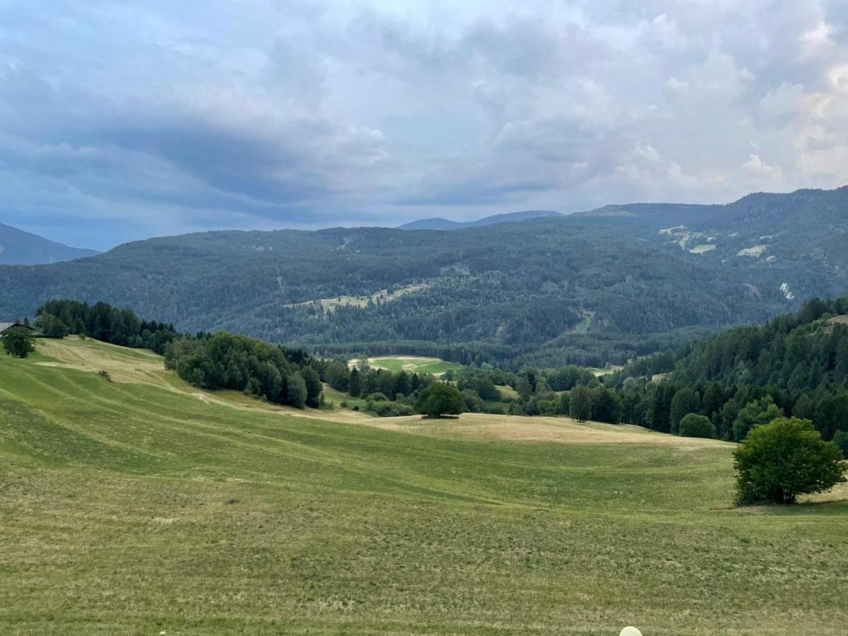La Casa Di Grace Nella Valle Incantantata Carano  Eksteriør bilde